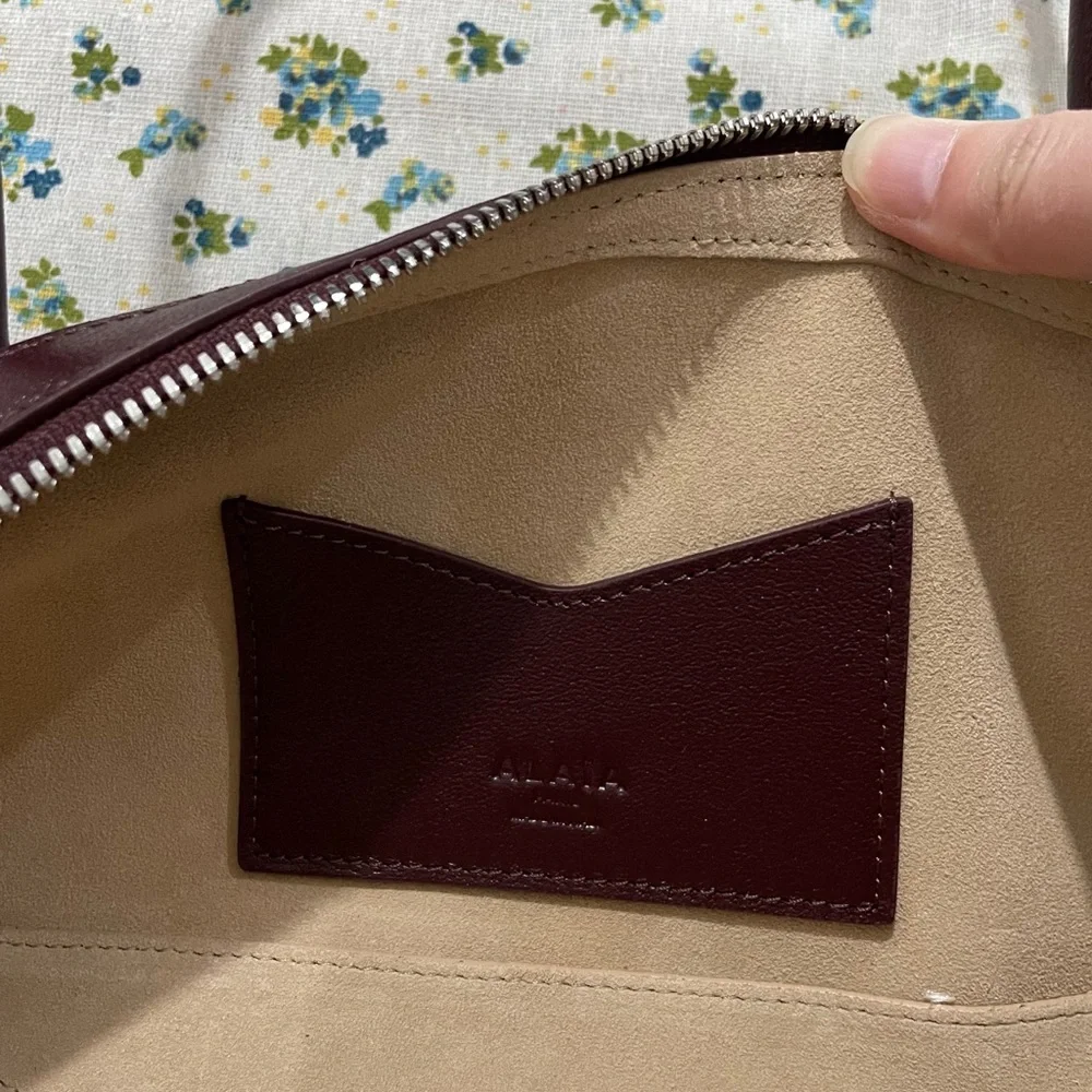 Alaïa Maroon Leather Shoulder Bag